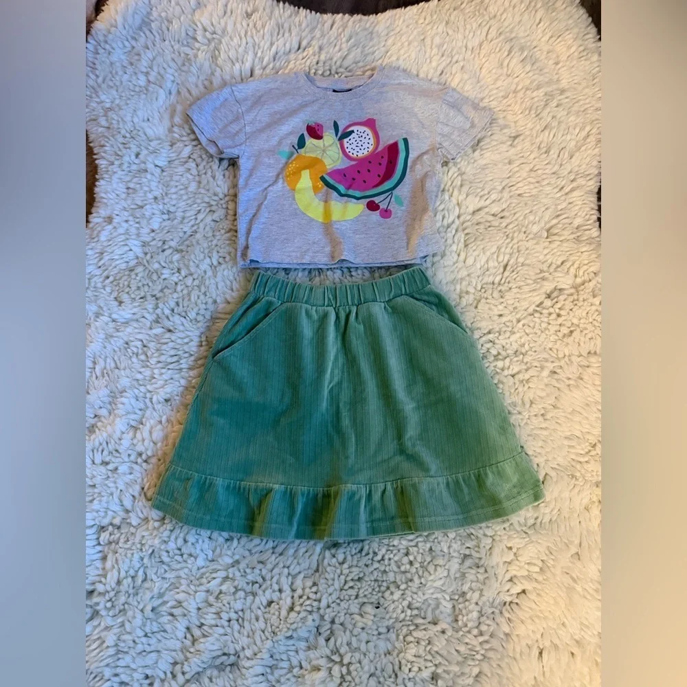 Girls size 8 skirt outfit